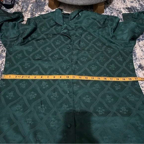 Victoria’s Secret 90s Vintage Green Floral Button Up Long Sleeve Pajama Top - Picture 10 of 12